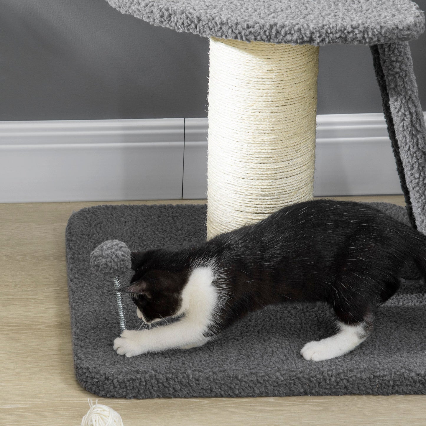 PawHut Cat Tree Tower with Scratching Posts