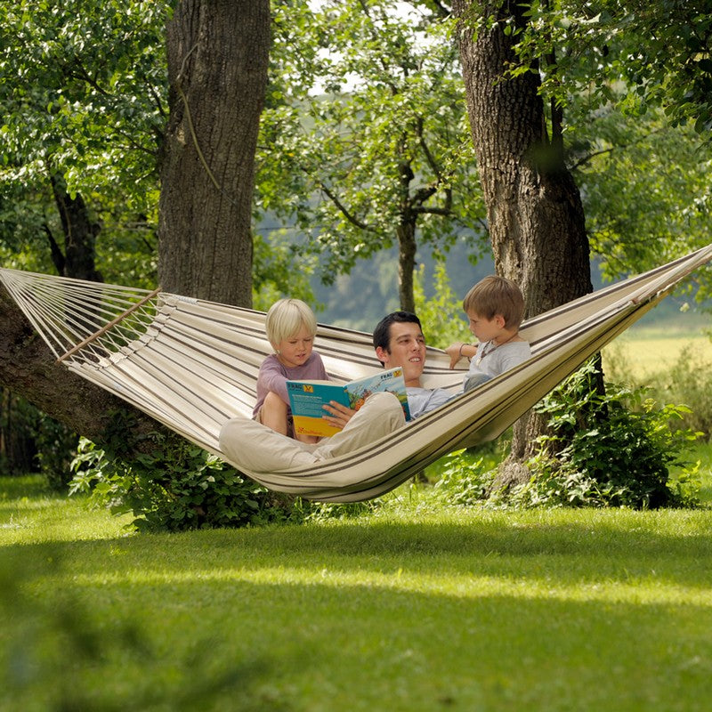 Brasilia Cappuccino Hammock - Striped Cream & Brown