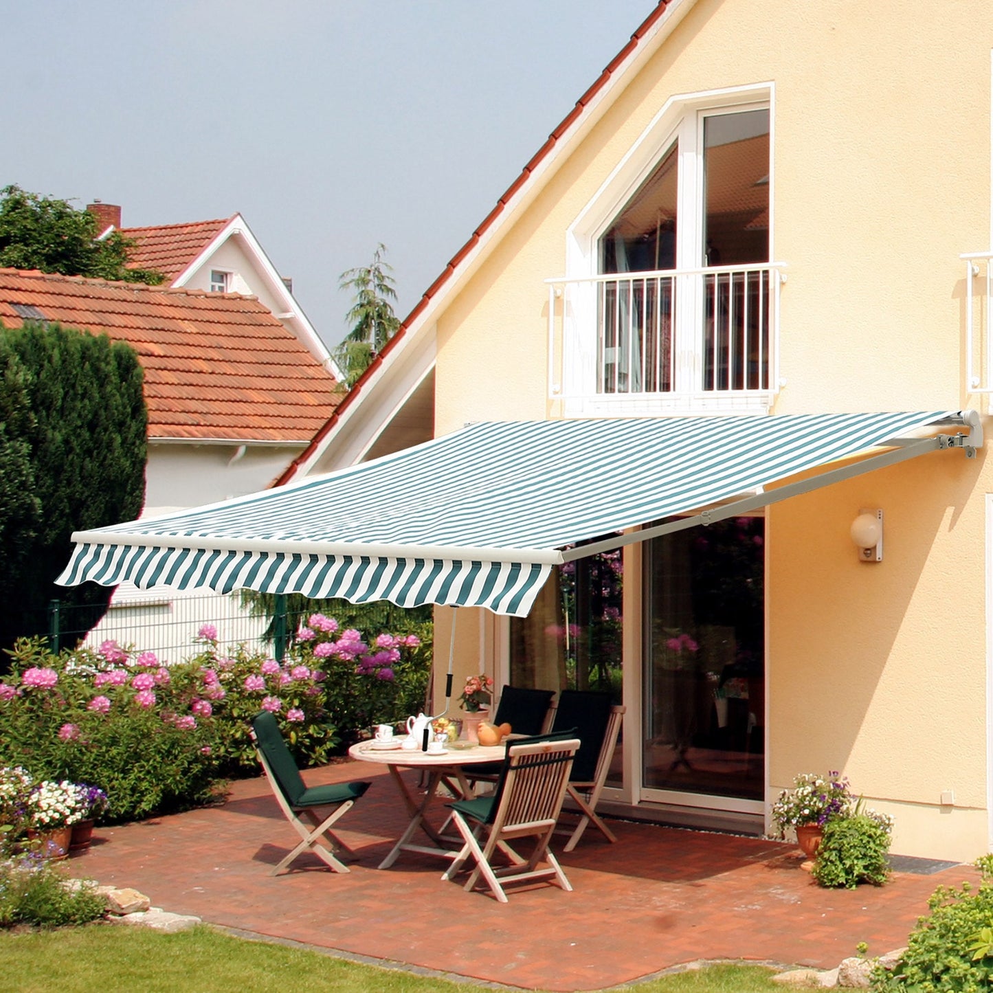 Manual Retractable Awning