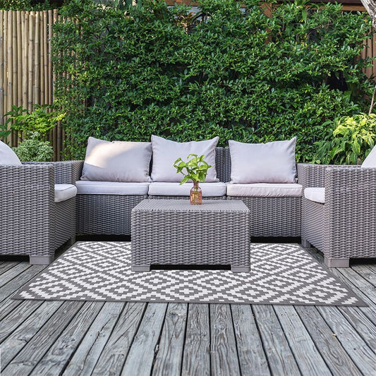 Garden Patio Rug by Wensum Geometric Grey - 300x240cm